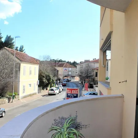 City Center Miro Apartment *