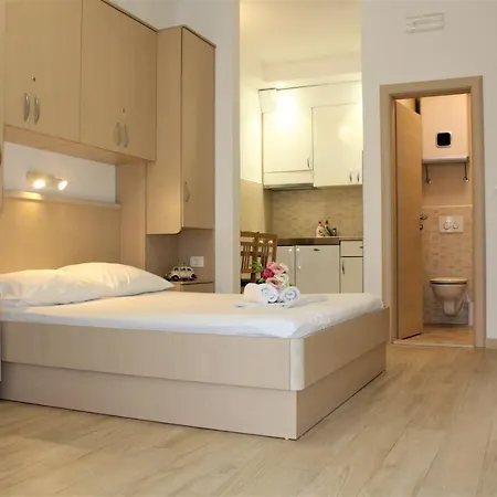 City Center Miro Apartment