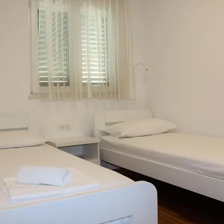 City Center Miro Apartment *