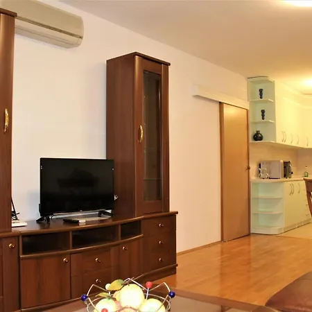 City Center Miro Apartment *