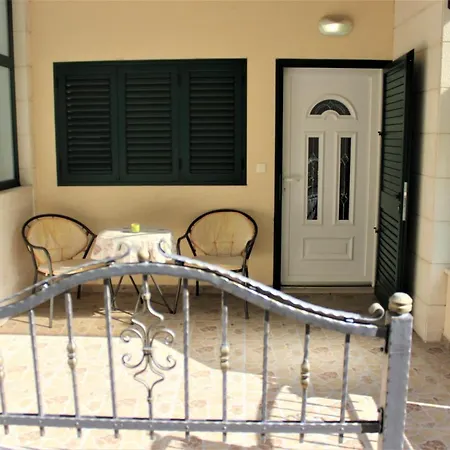 City Center Miro Makarska